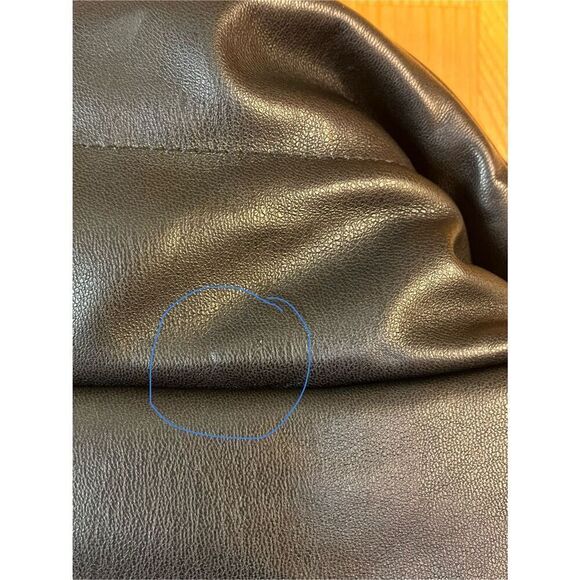 Vigoss Womens Black Faux Leather Cropped Puffer Coat Large nwt (3678) - Picture 7 of 7